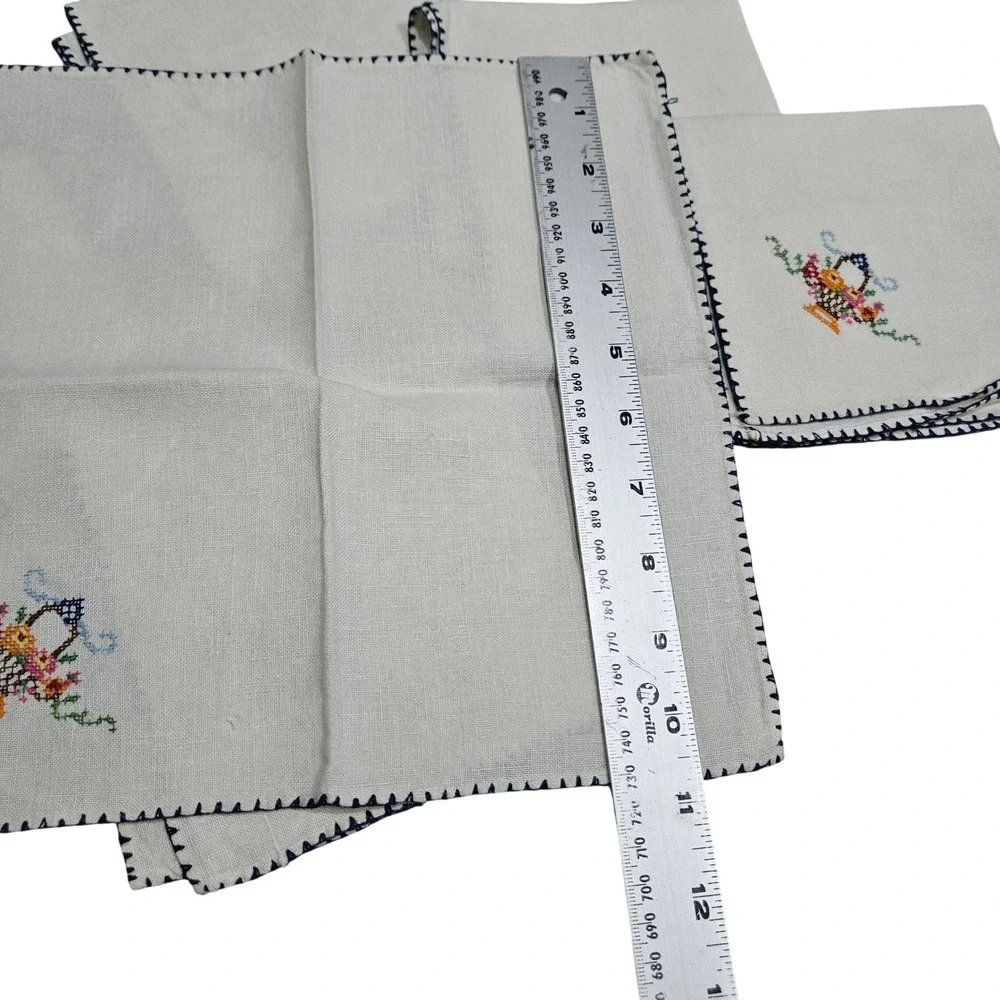 Vintage Cloth Napkins White Floral Cross Stitch Vintage Cottagecore‎ Oriental